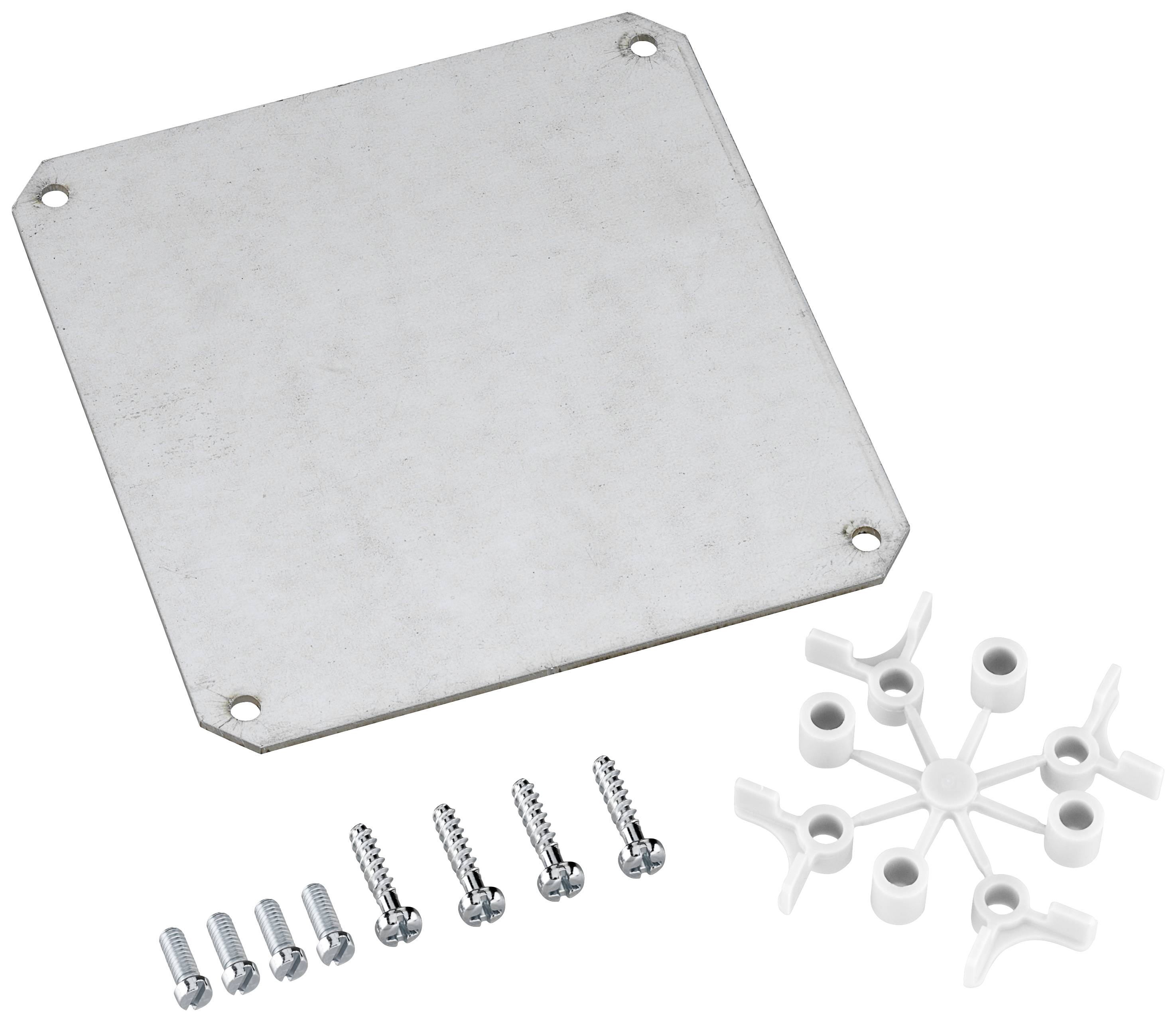 Plaque métallique, sept vis et une cheville d'ancrage blanche en plastique. Pièces principales d'un kit de fixation.