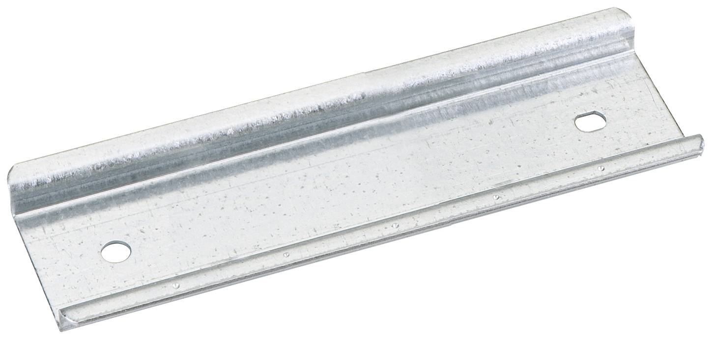 Profilé d'angle métallique avec deux trous de fixation, possiblement adapté à des fins de construction ou de montage.
