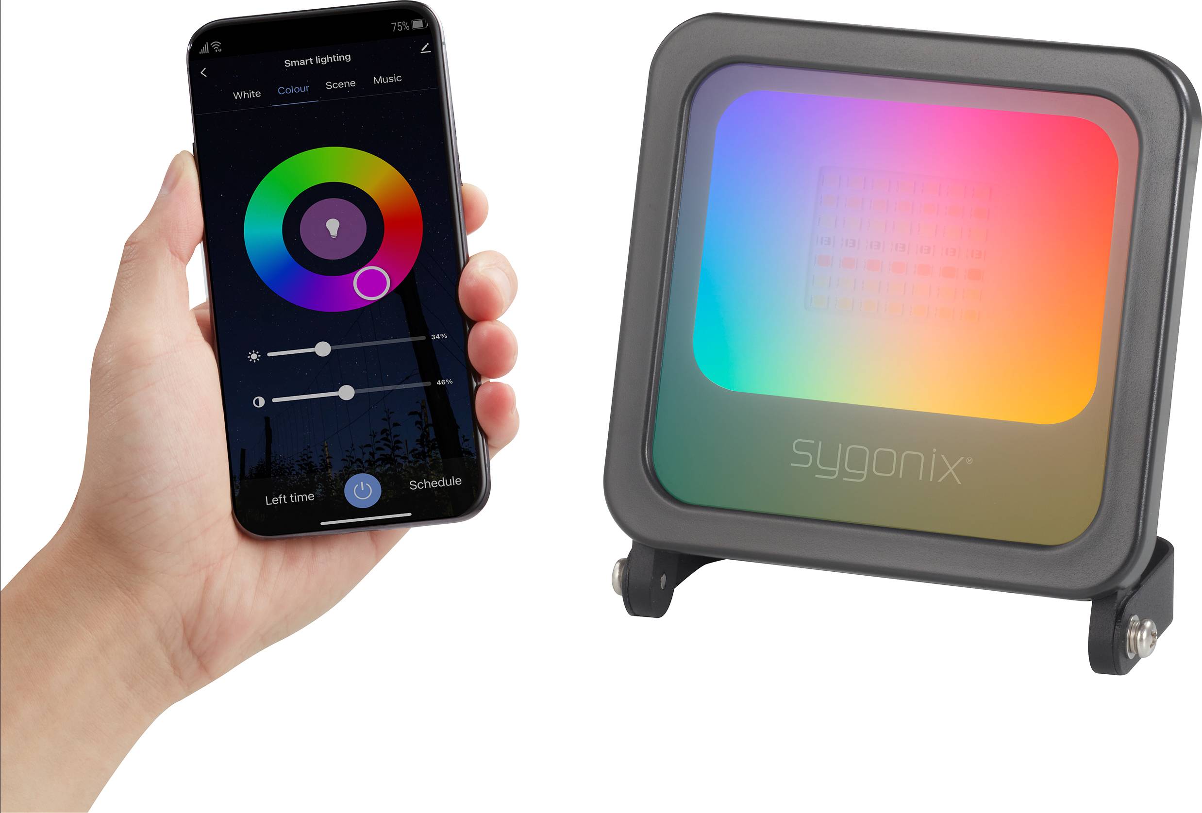 Un smartphone contrôle un projecteur LED coloré. L'application affiche un anneau de couleurs pour la commande lumineuse. Le projecteur brille dans les couleurs de l'arc-en-ciel.