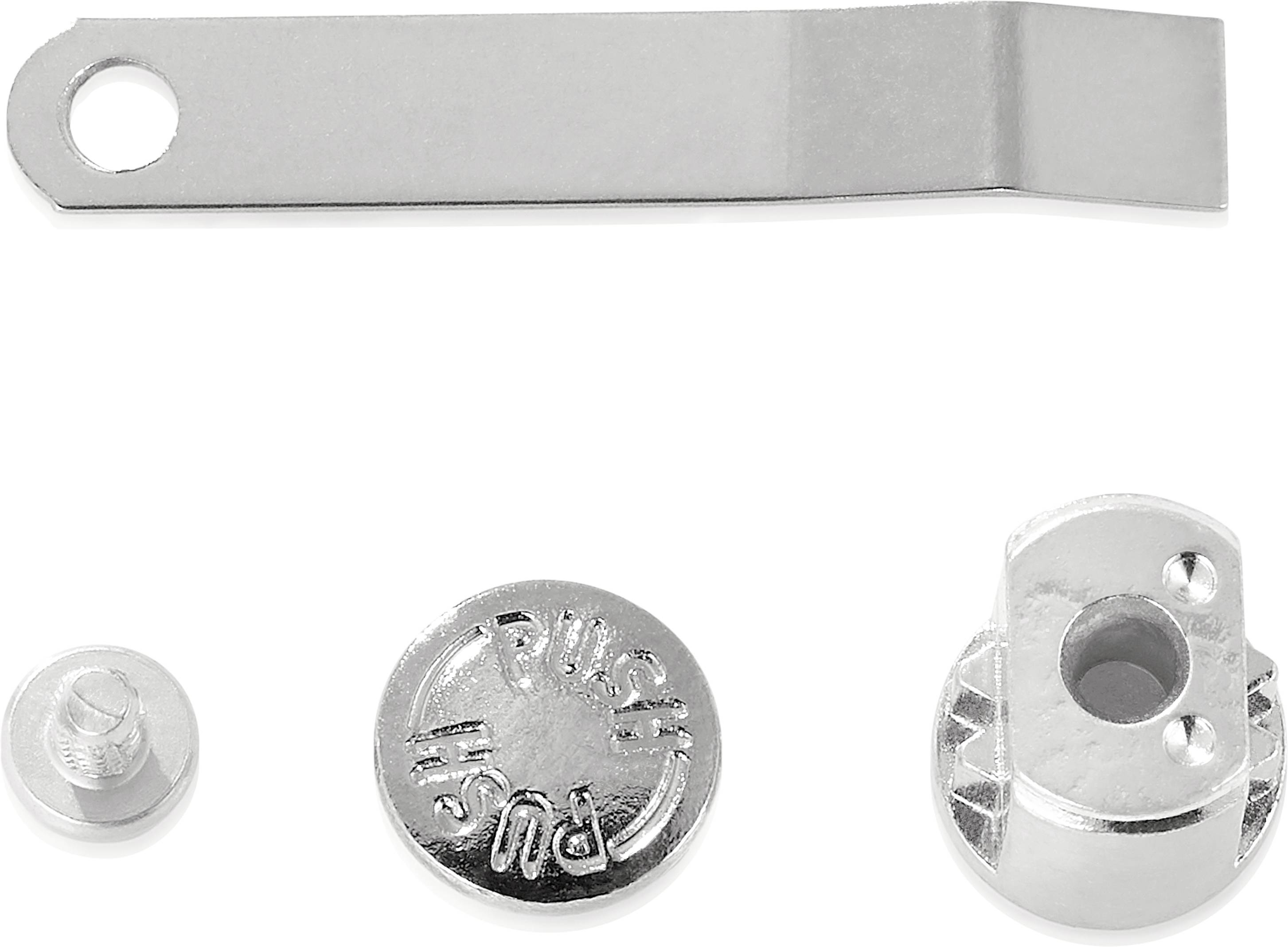 Quatre pièces métalliques argentées : un levier, un bouton rond portant l'inscription 'Push' et deux petites pièces de formes différentes.
