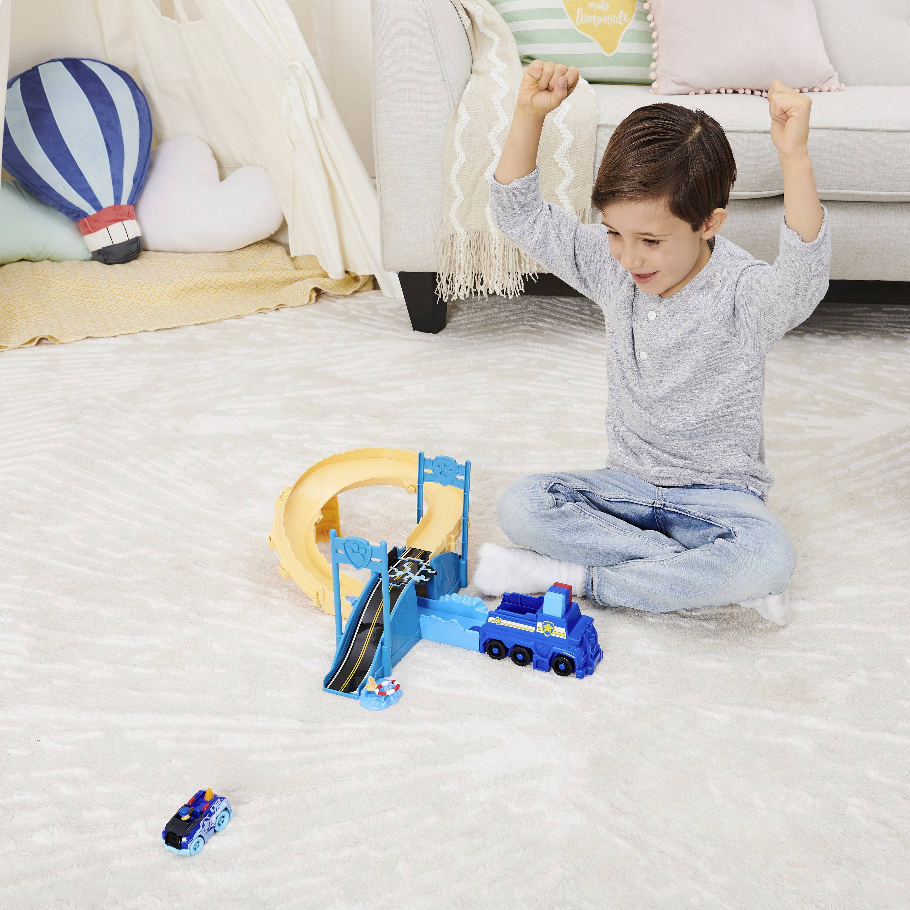 PAW Patrol True Metal Chases police Rescue SET de circuits de course avec véhicule métallique de Chase, échelle 1:55