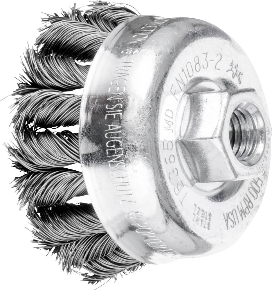 Brosse circulaire avec poils métalliques et boîtier métallique. Différentes spécifications techniques sont gravées sur la surface supérieure.