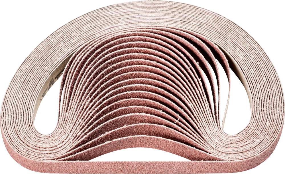 Pile de feuilles de papier abrasif, disposées en ondulations, montrant une variété de grains grossiers et fins, prêtes pour différents travaux de ponçage.