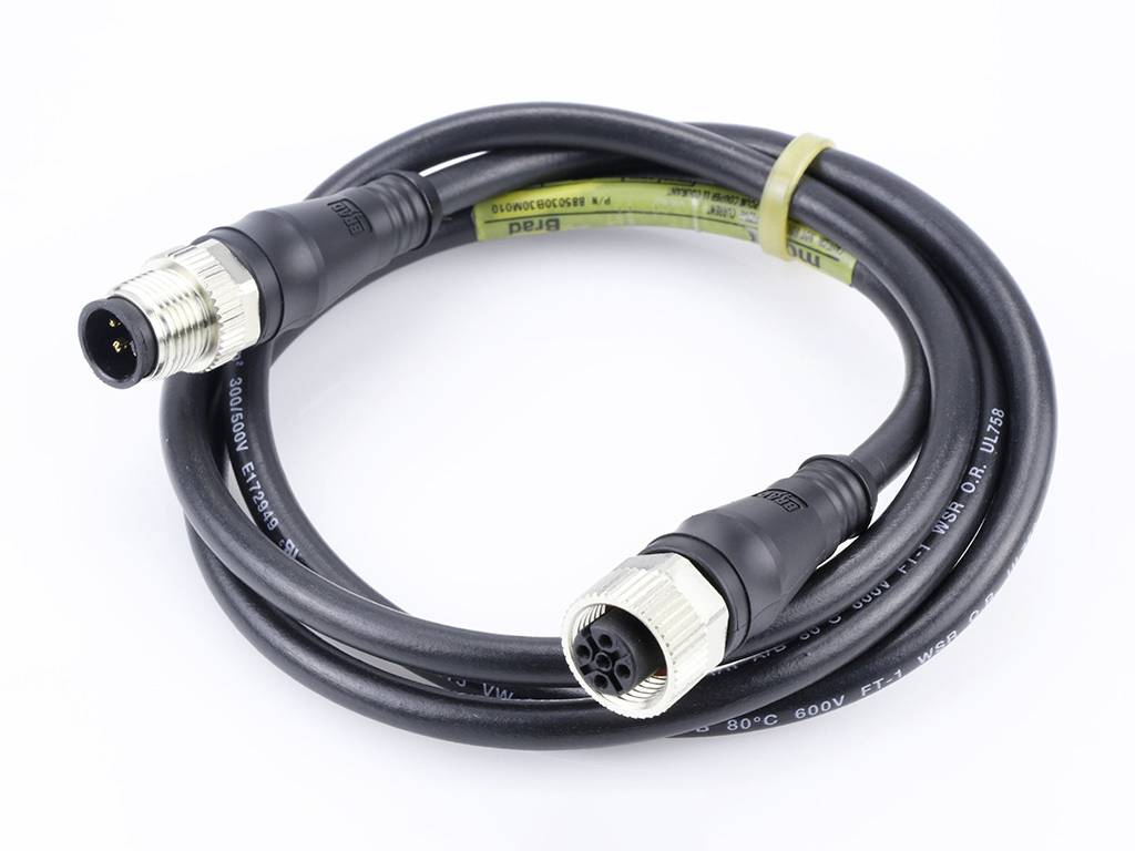 Câble noir, torsadé, doté d'une fiche multipolaire et d'une prise, adapté aux connexions industrielles ou électroniques.