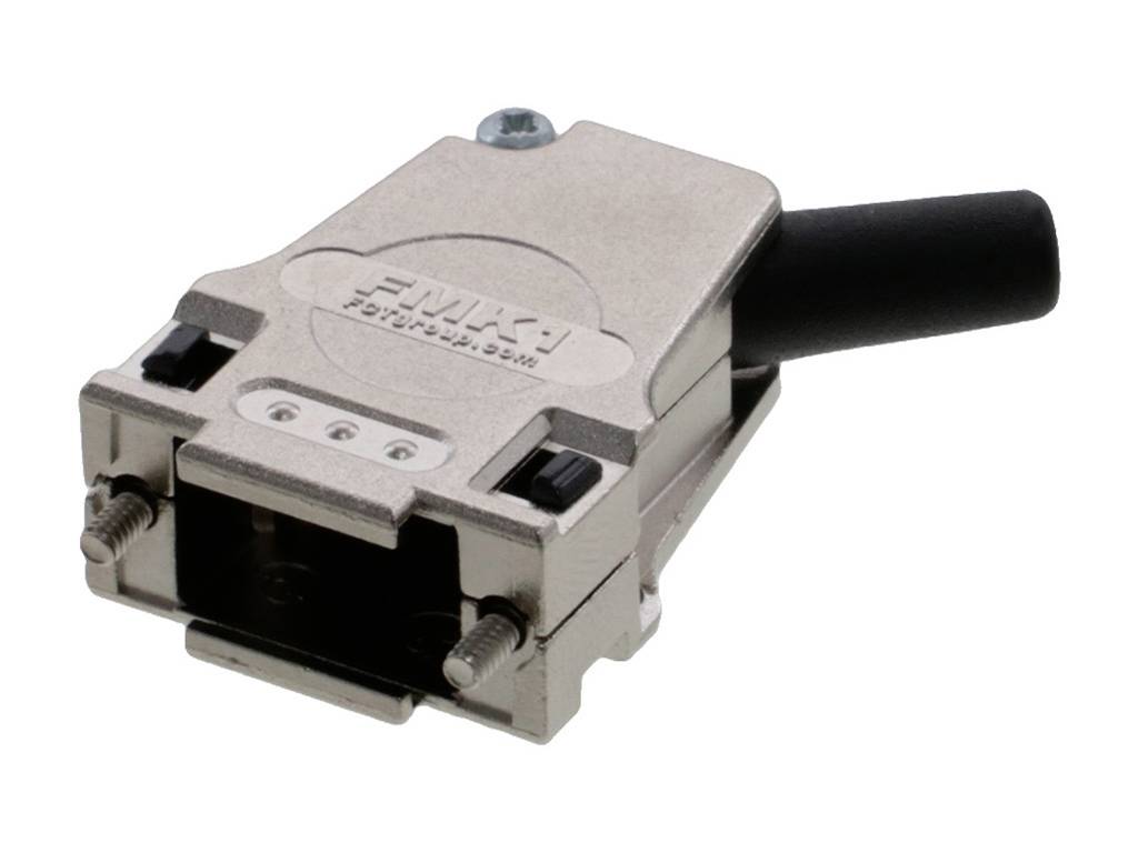 Un connecteur métallique rectangulaire avec une connexion de câble noir et des vis latérales pour la fixation, marqué 'F' et 'NKD'.