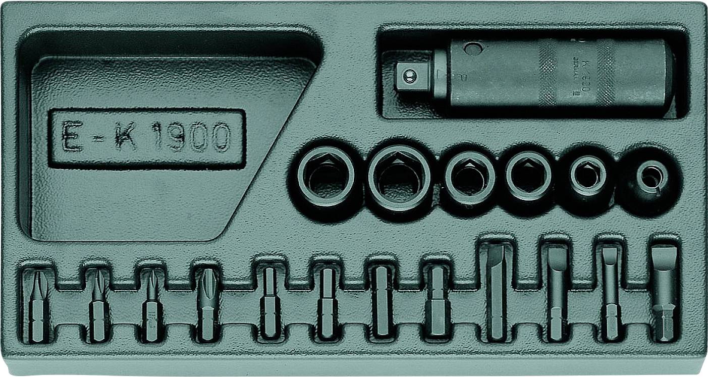 Coffret de douilles avec différentes noix et embouts dans un insert en plastique moulé. Le compartiment supérieur porte la gravure 'E-K 1900'.