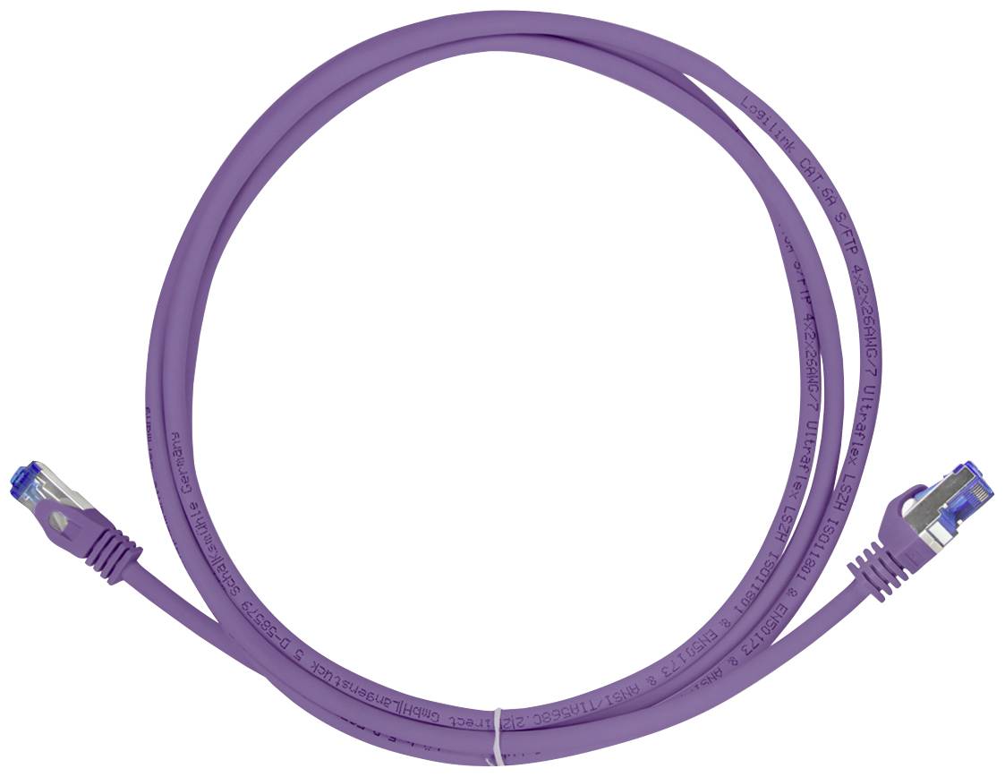 Câble Ethernet violet long, avec deux connecteurs RJ45, pour raccorder des équipements réseau.
