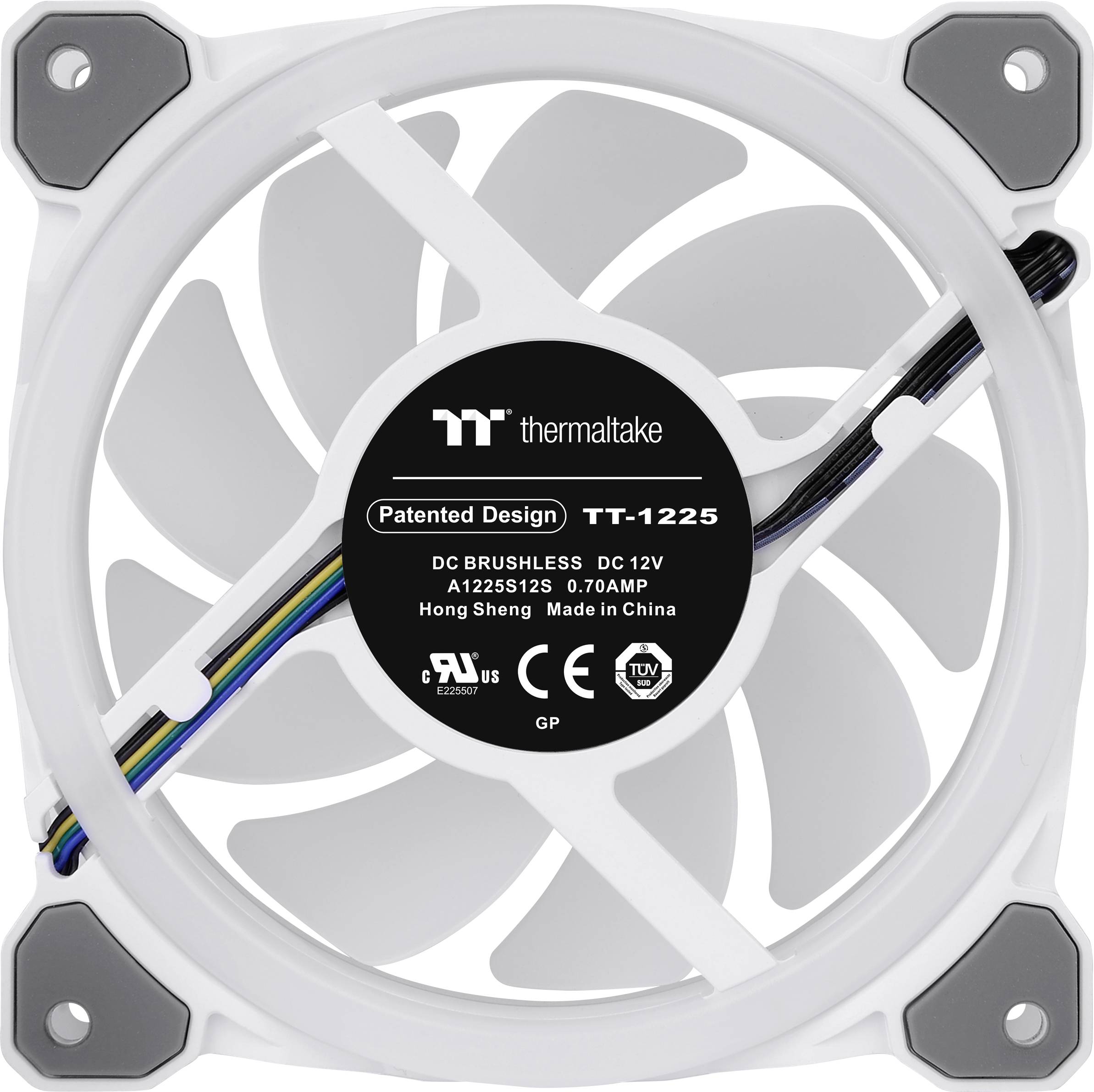 Un ventilateur de boîtier piloté par ordinateur de Thermaltake, modèle TT-1225, avec des indications sur l'étiquette concernant la tension, l'intensité du courant et le pays d'origine.