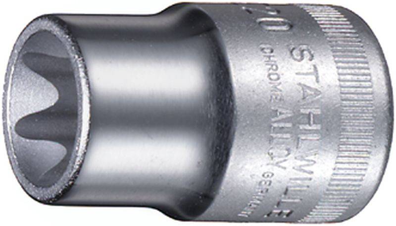 Une douille hexagonale en métal portant l'inscription 'Stahlwille, Chrome Alloy, Germany'. Adaptée pour une utilisation avec une clé à molette.