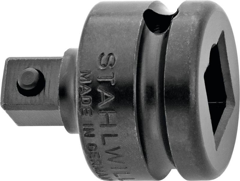 Adaptateur de douille en métal avec carré de prise et ouverture hexagonale, portant l'inscription 'MADE IN GERMANY'.