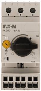Un disjoncteur moteur électrique de la marque Eaton avec bouton rotatif de commande et plusieurs connexions en haut et en bas.
