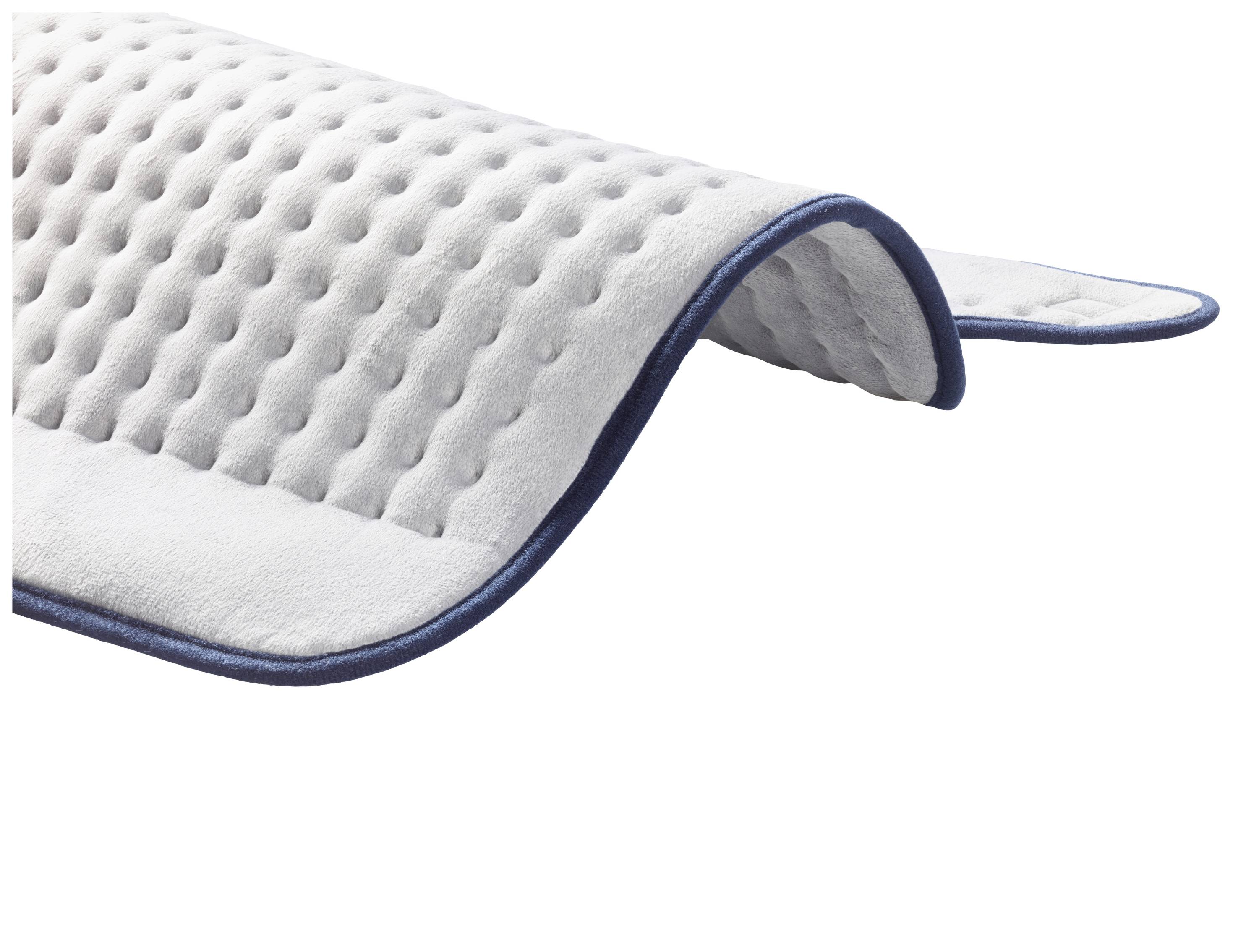 Un coussin gris texturé avec une bordure bleue, partiellement plié. Principalement conçu pour le confort ou le soulagement.