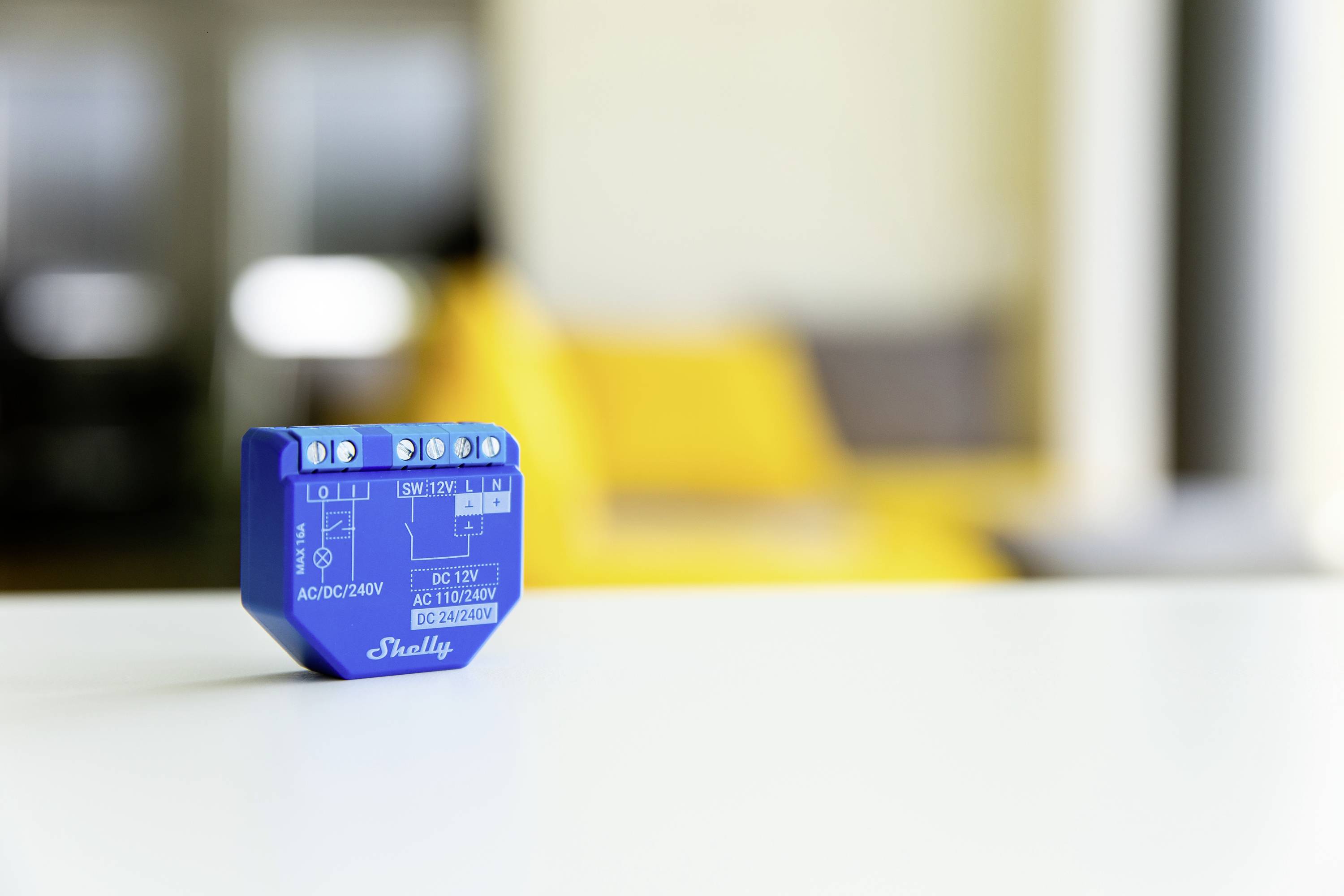 Shelly Plus 1 Shelly Actionneur de commutation Bluetooth, Wi-Fi