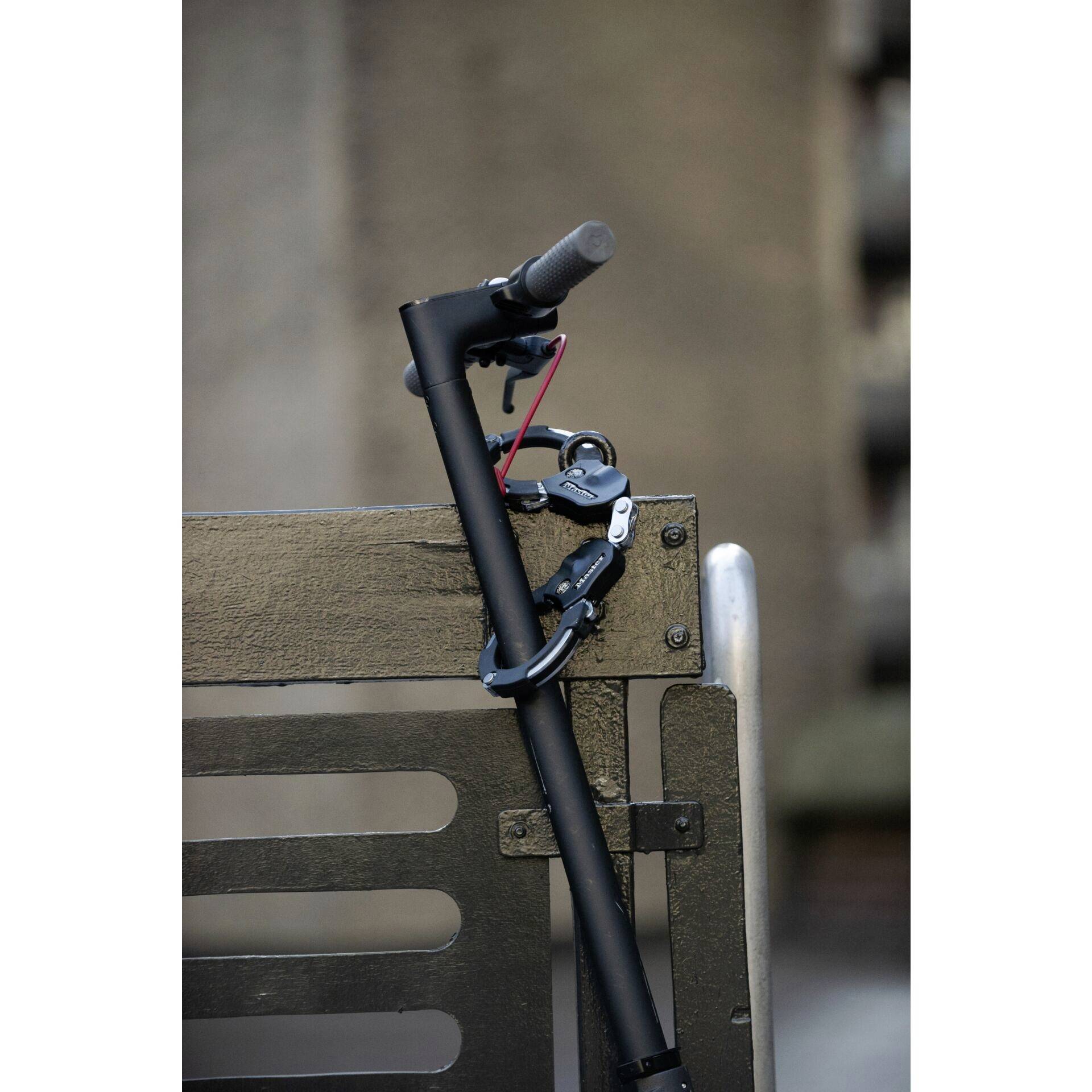 Master Lock 8200EURDPRO Antivol de cadre noir fermeture à clé