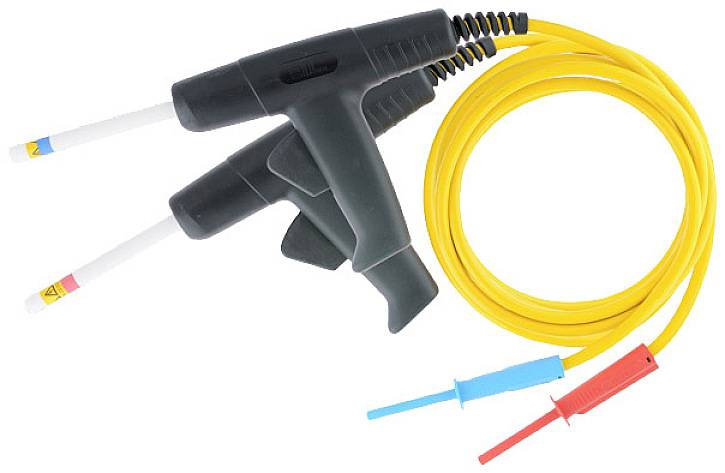 Deux sondes de test à longues poignées, reliées par un câble jaune et dotées de connexions rouges et bleues, destinées aux mesures électriques.