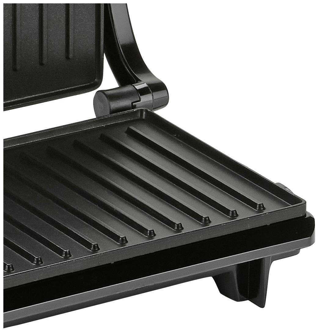 Grill de contact ouvert avec surface de cuisson striée, adapté pour griller de la viande, des légumes ou des sandwichs.