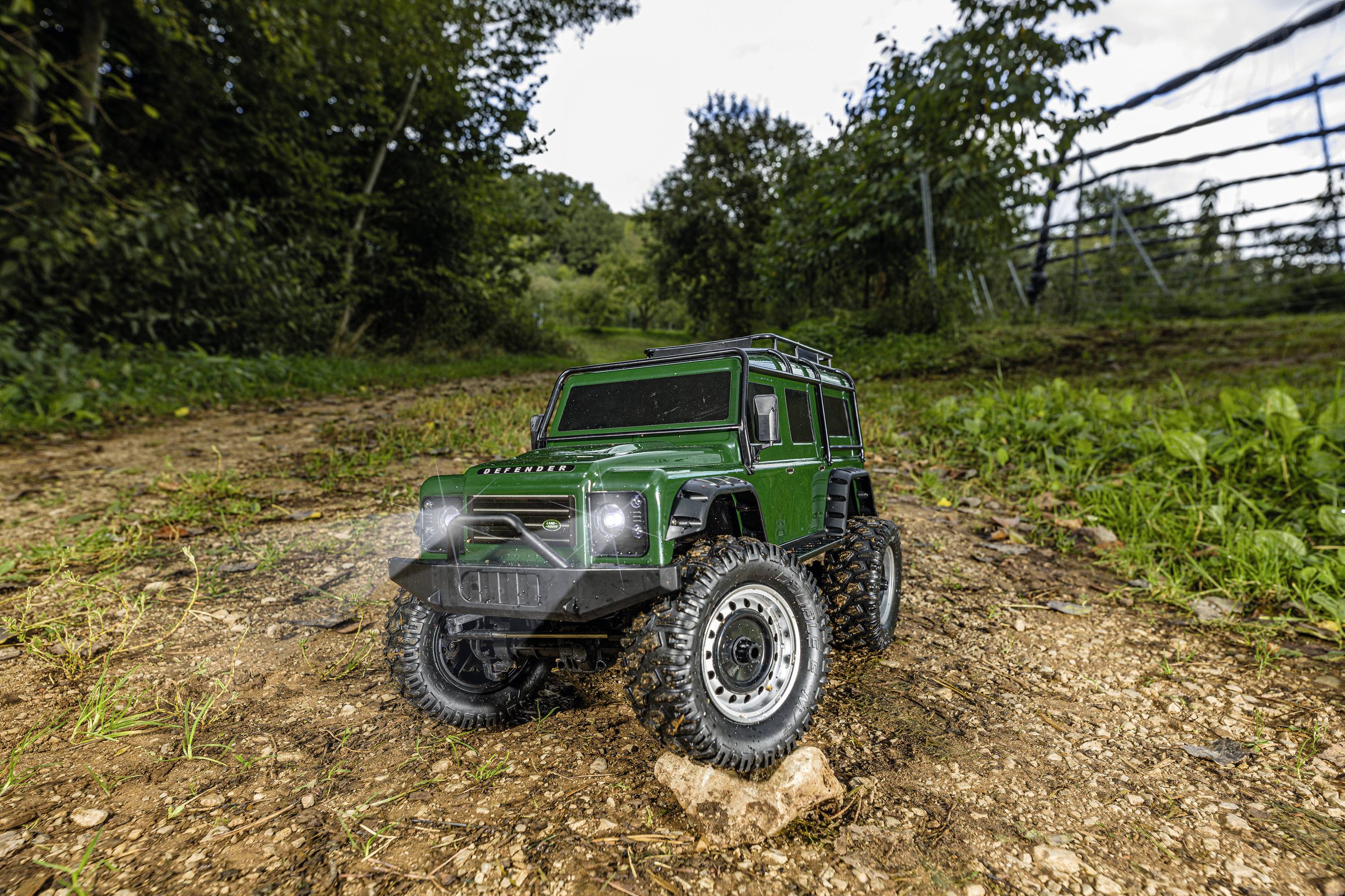 Carson RC Sport Land Rover Defender vert brushless 1:8 Auto RC électrique Véhicule tout-terrain 4 roues motrices (4WD) prêt à