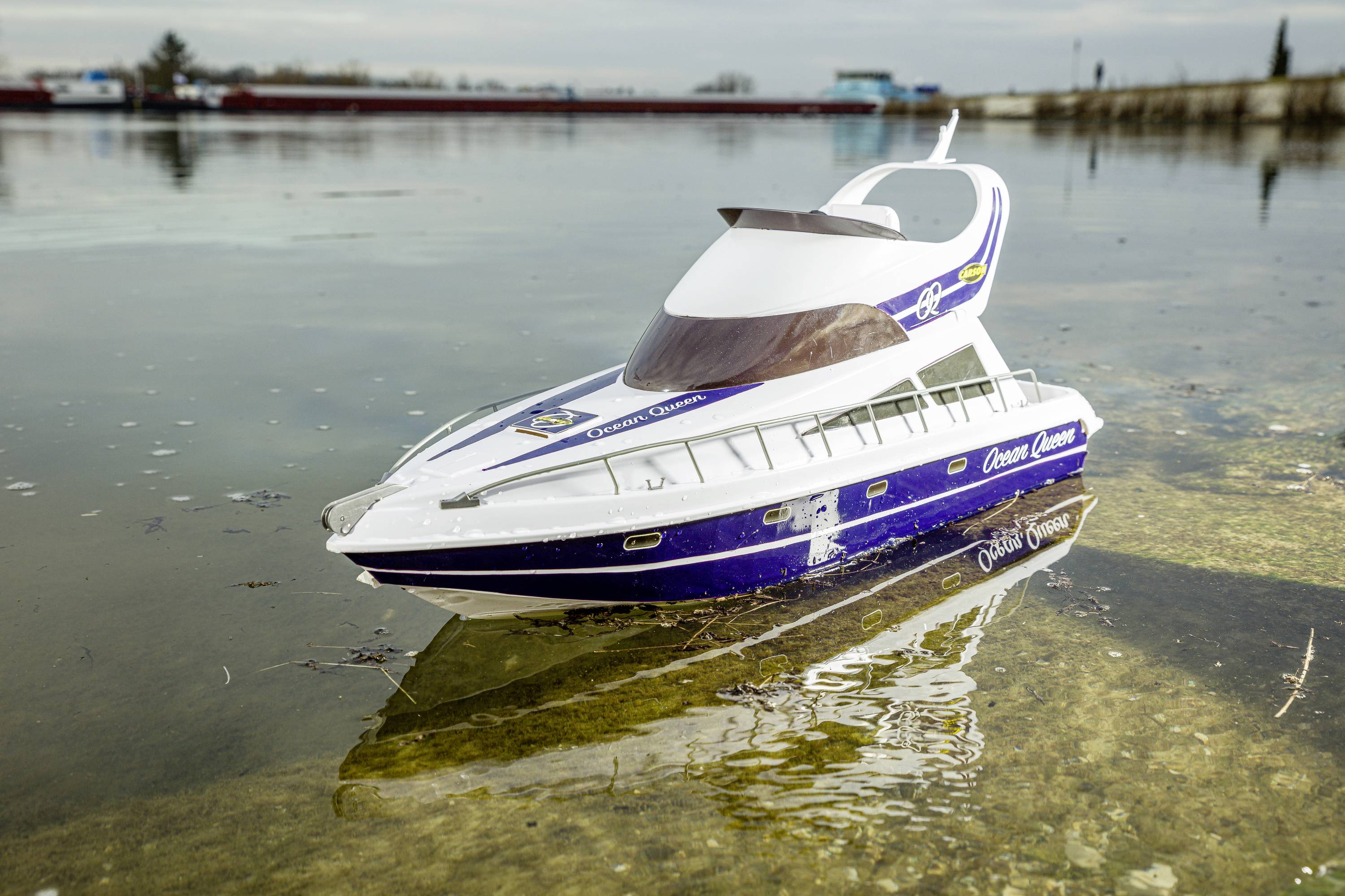 Carson RC Sport Ocean Queen Bateau RC débutant motorisé prêt à fonctionner (RtR)