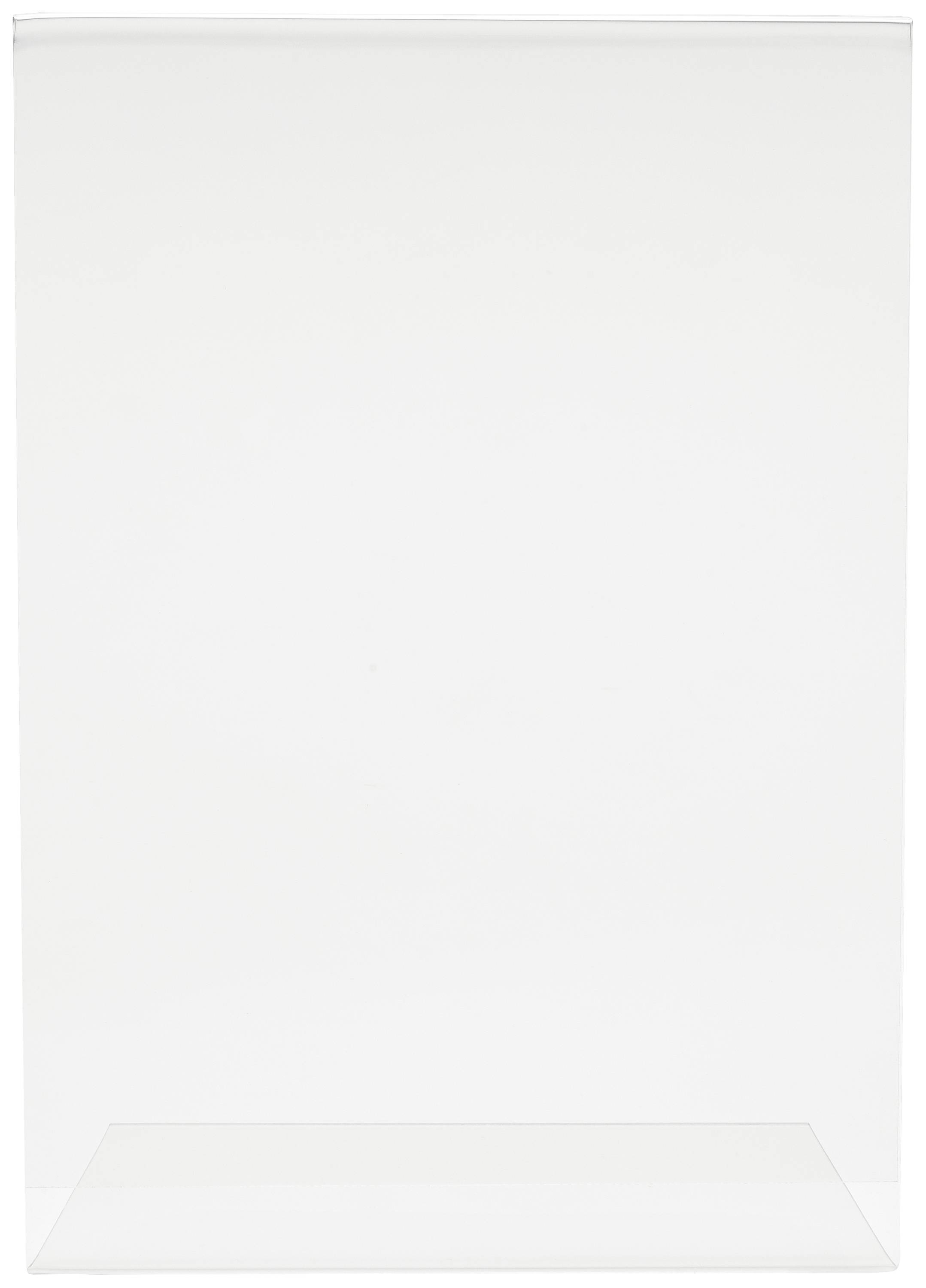 Une feuille de papier blanche et vierge est dressée verticalement.