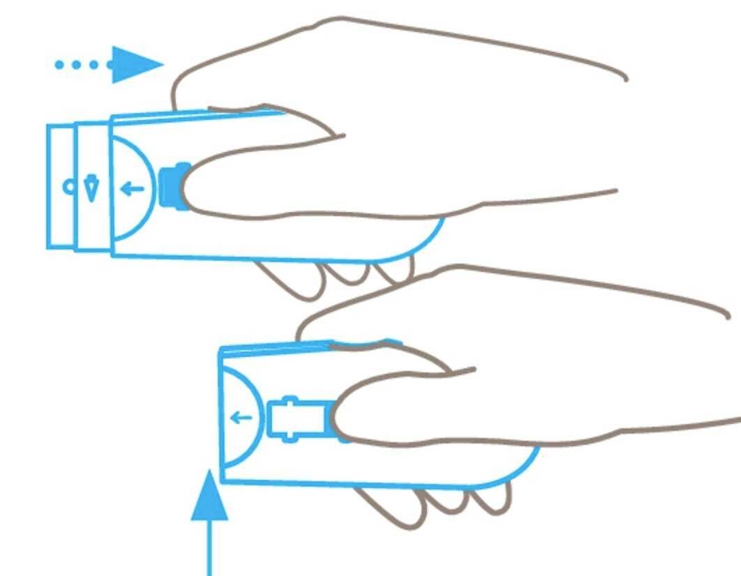 Deux mains démontrent l'utilisation d'un vaporisateur. La main du haut appuie sur le bouton, tandis que la main du bas montre la bonne façon de le tenir.