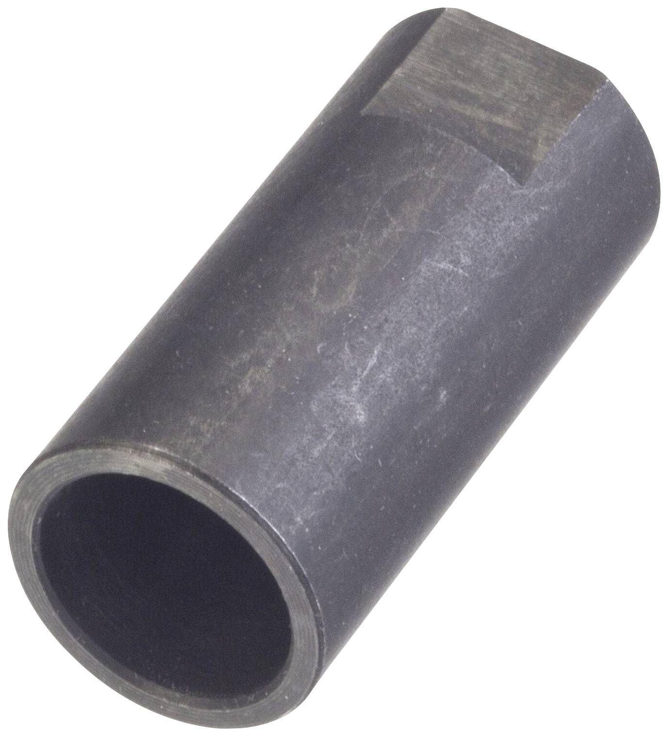 Zylinderförmiges Metallbauteil mit einer abgeschrägten Stirnseite, vermutlich ein Maschinenteil oder eine Werkzeugkomponente.
