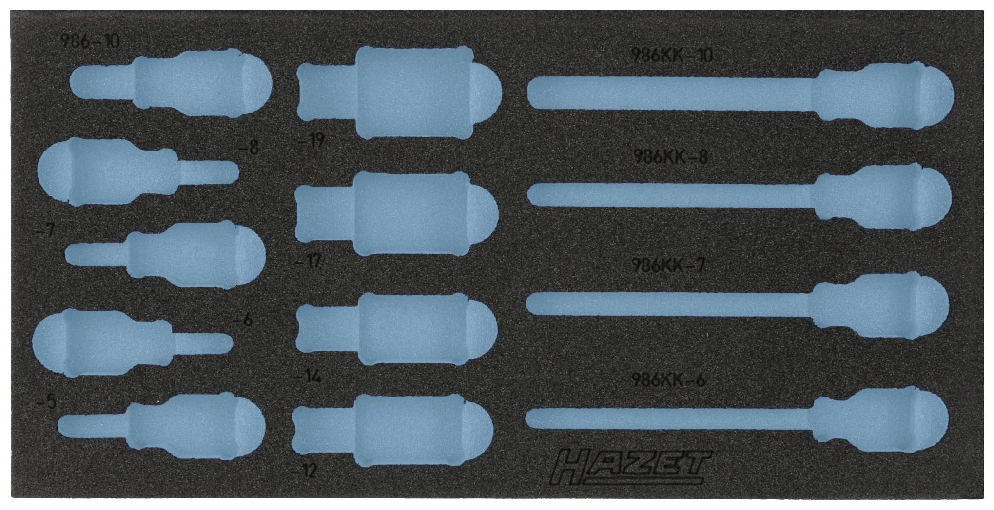 Garniture en mousse avec découpes pour outils, douze emplacements en deux rangées, bleu clair sur fond noir, logo HAZET sur le bord.