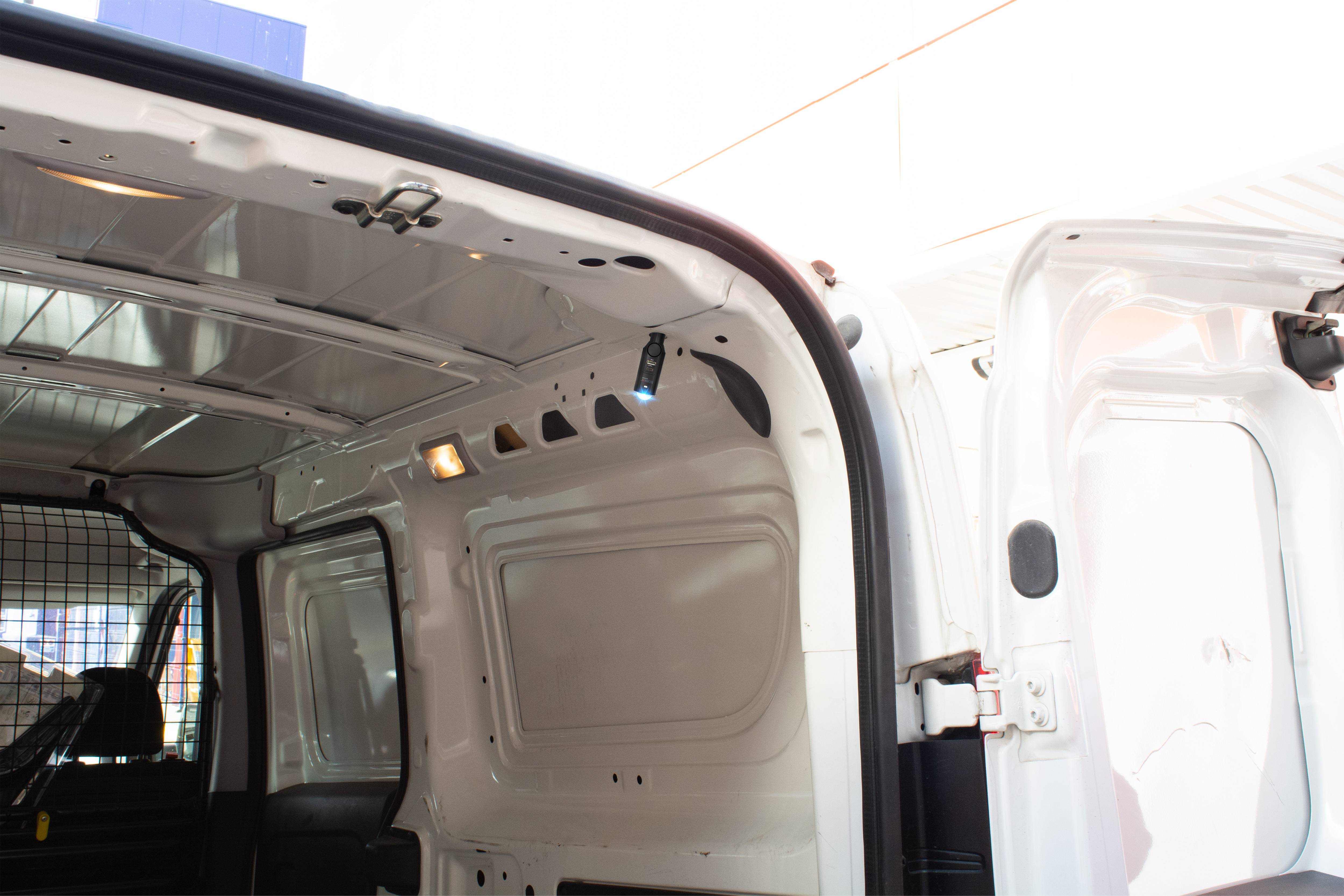 Technaxx TX-168 Système d'alarme auto avec télécommande, surveillance habitacle, LED intégrée (clignotante), accu intégré