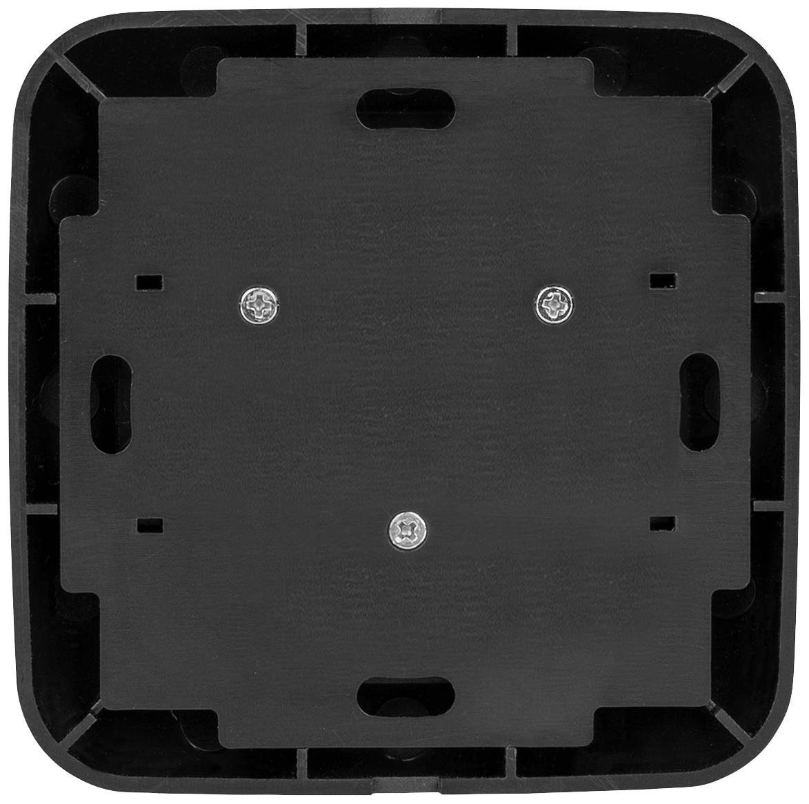 Plaque en plastique noir de forme carrée avec quatre vis visibles au centre, utilisée comme élément de fixation.