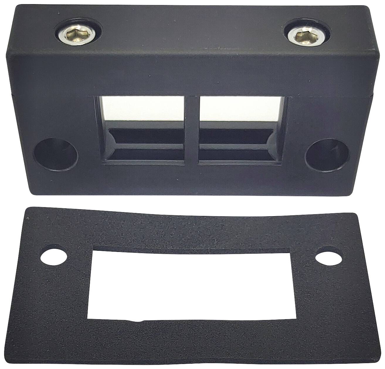 Support en plastique noir avec une ouverture rectangulaire et deux trous de vis à côté. Avec une pièce de couverture correspondante en dessous.