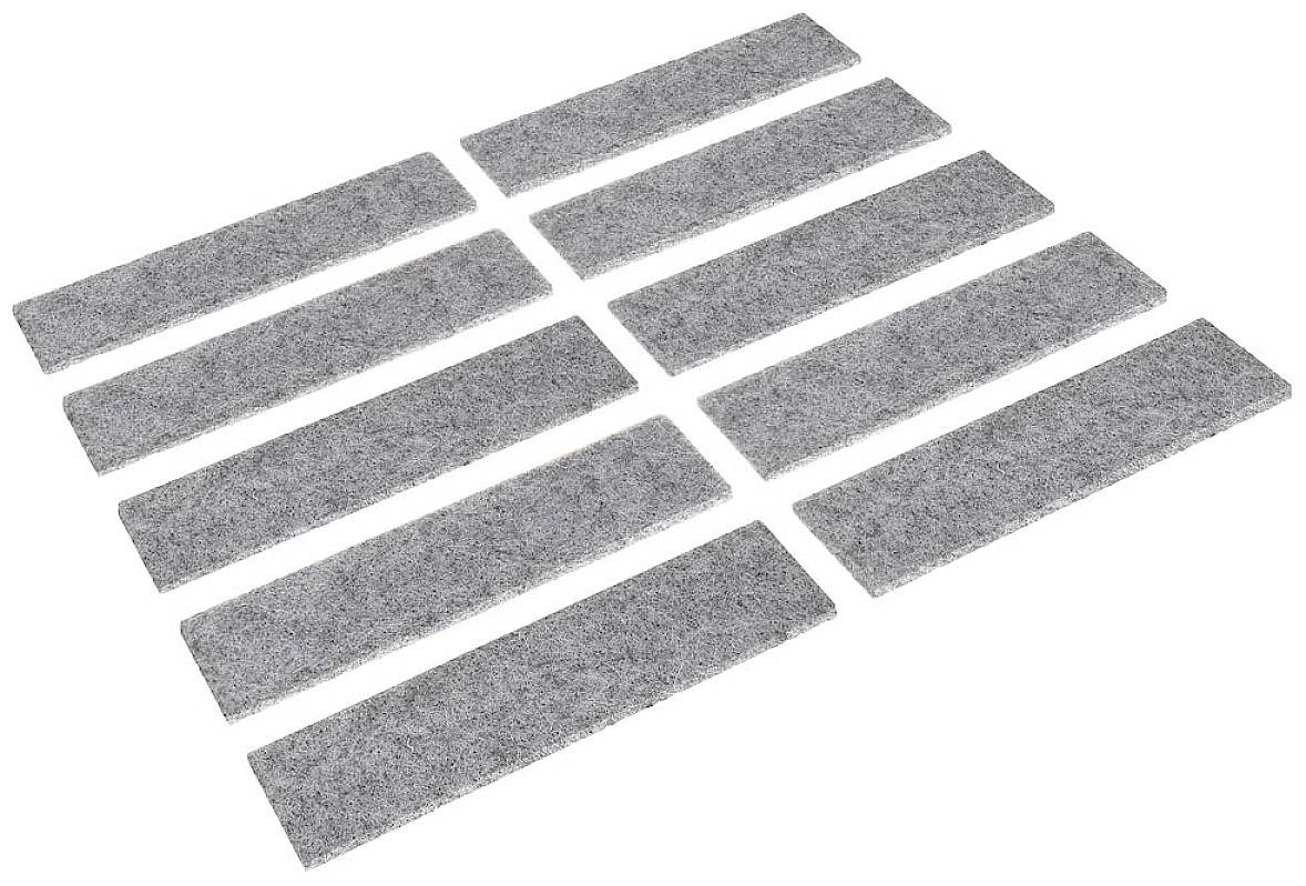 Dix bandes de feutre grises rectangulaires sont disposées selon un motif de grille, représentées sur un fond blanc.