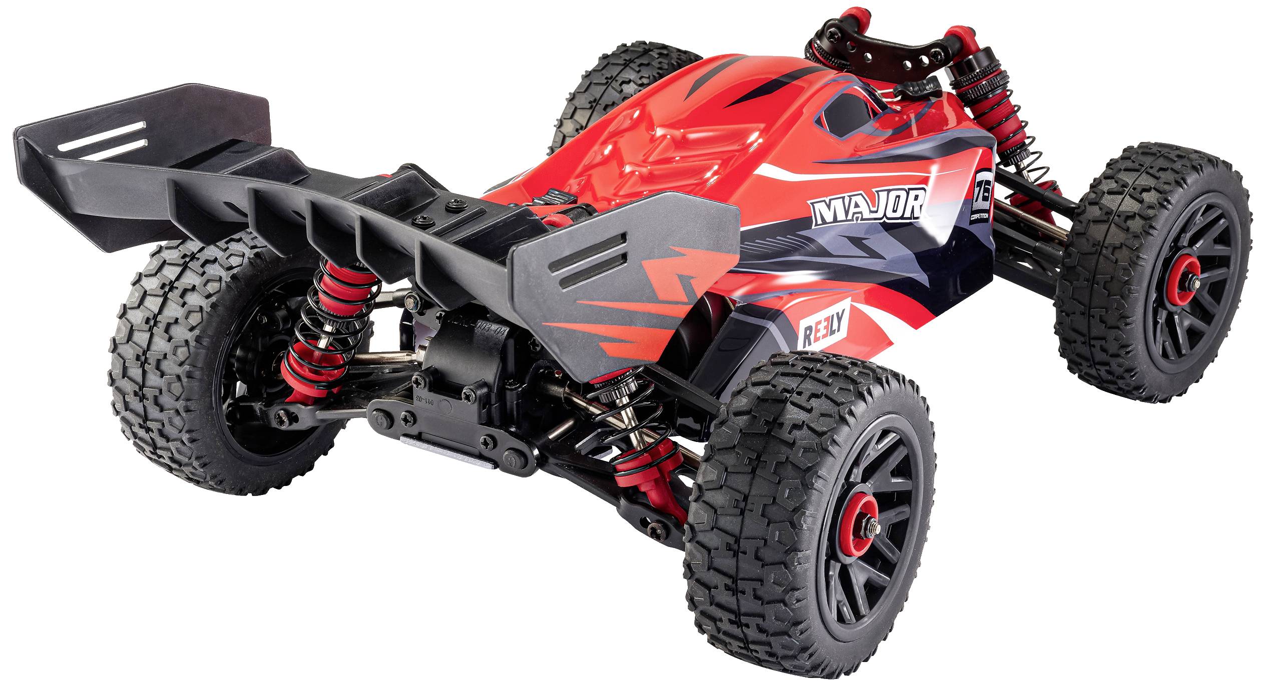 Une voiture télécommandée rouge avec des pneus robustes et un spoiler de style tout-terrain, accentuée par des éléments de design noirs et rouges.