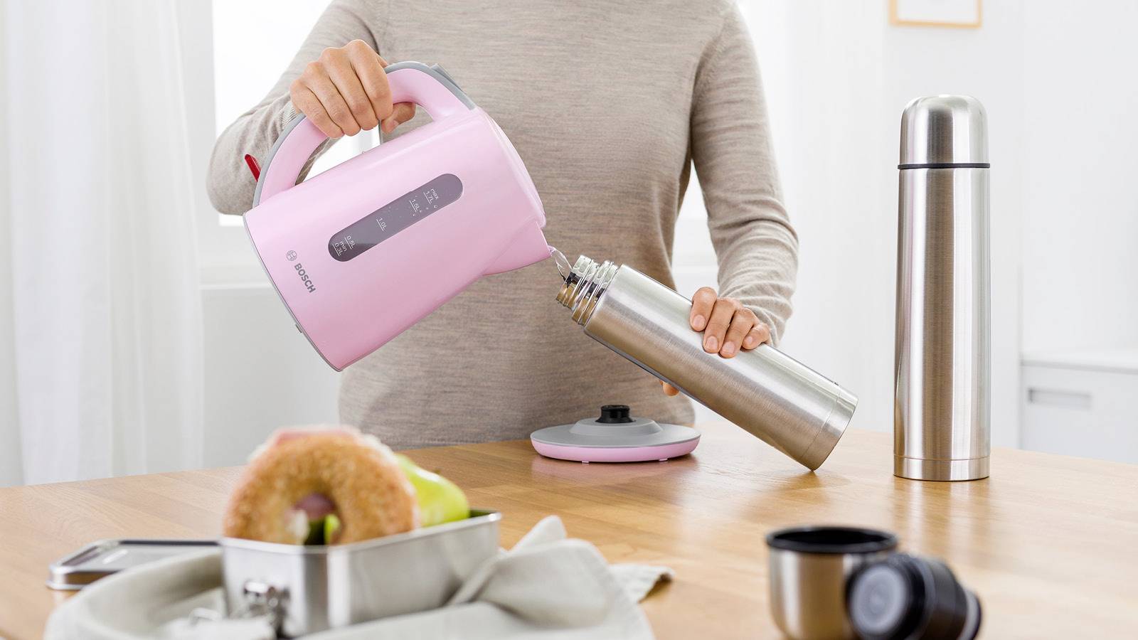 Bosch Haushalt TWK7500K Bouilloire sans fil rose