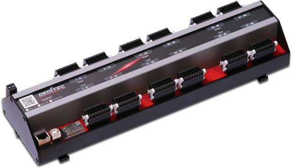 Un boîtier électronique de commande doté de plusieurs connexions et d'un port USB, décrit comme 'DIDITEC', probablement destiné à des tâches de contrôle.