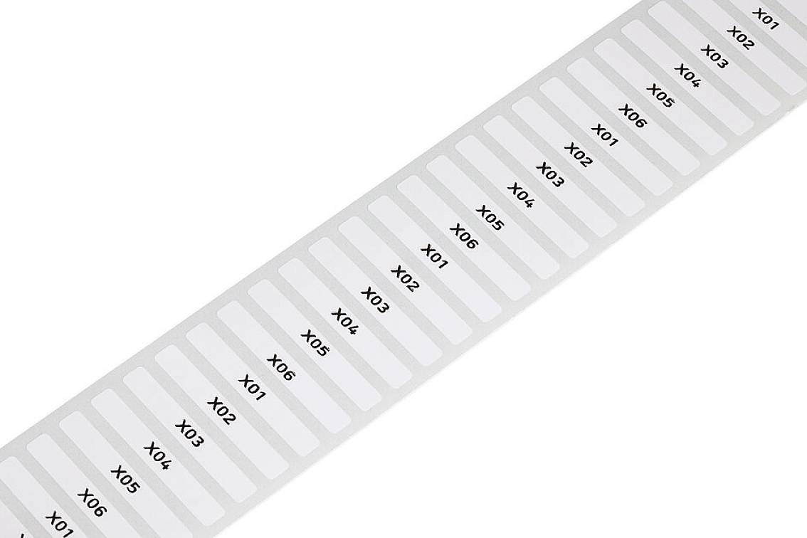 Série d'étiquettes grises portant les inscriptions « X01 » à « X16 », disposées en diagonale.