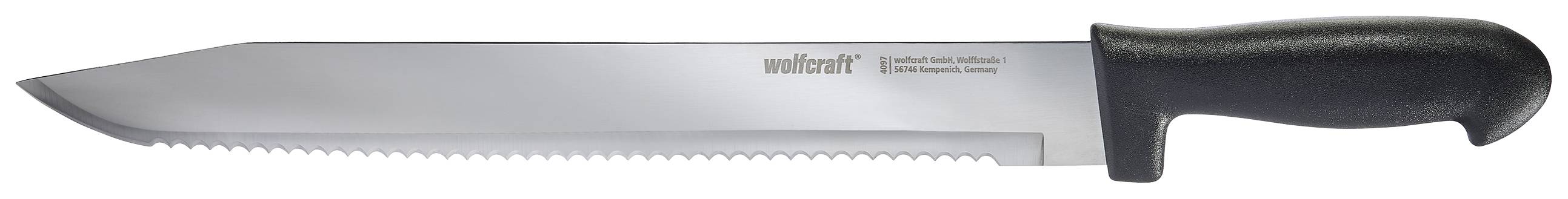 Grand couteau à lame dentelée et manche noir, adapté pour la préparation de la viande.