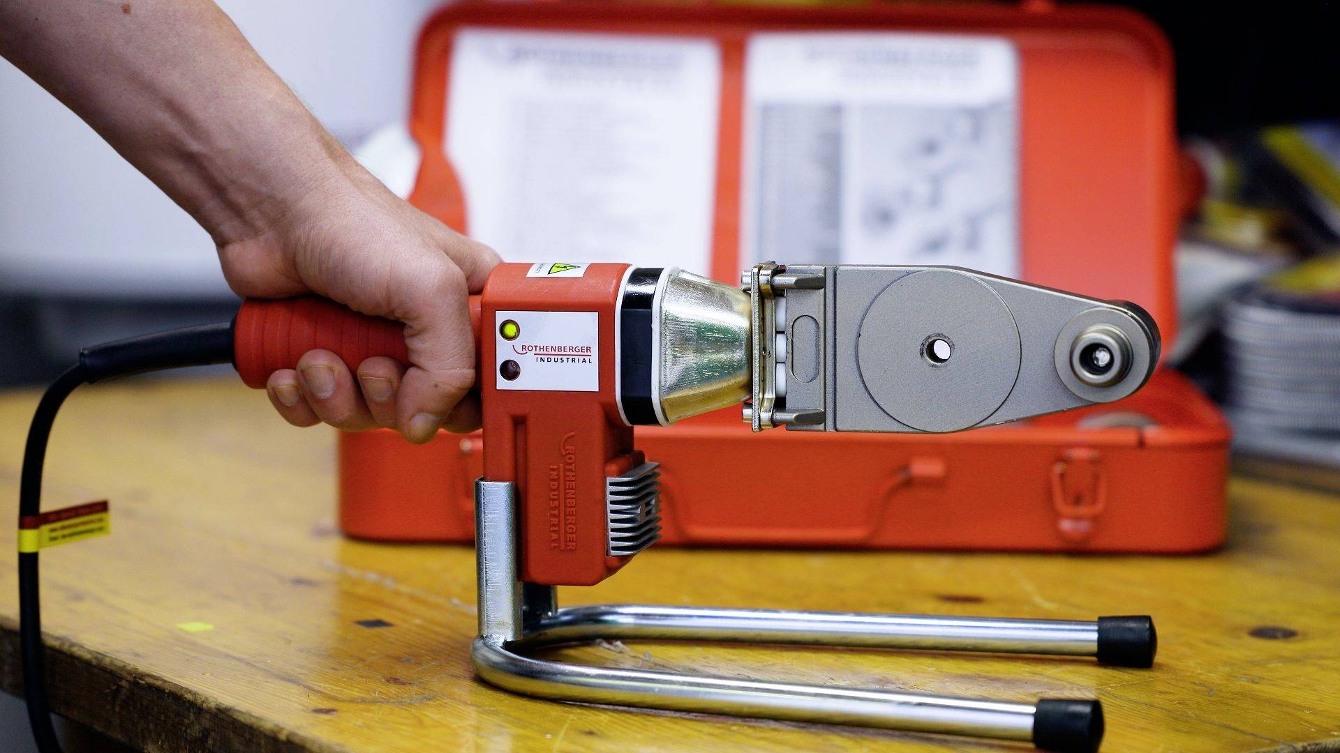 Rothenberger Industrial 36051 Poste à souder à manchon avec accessoires