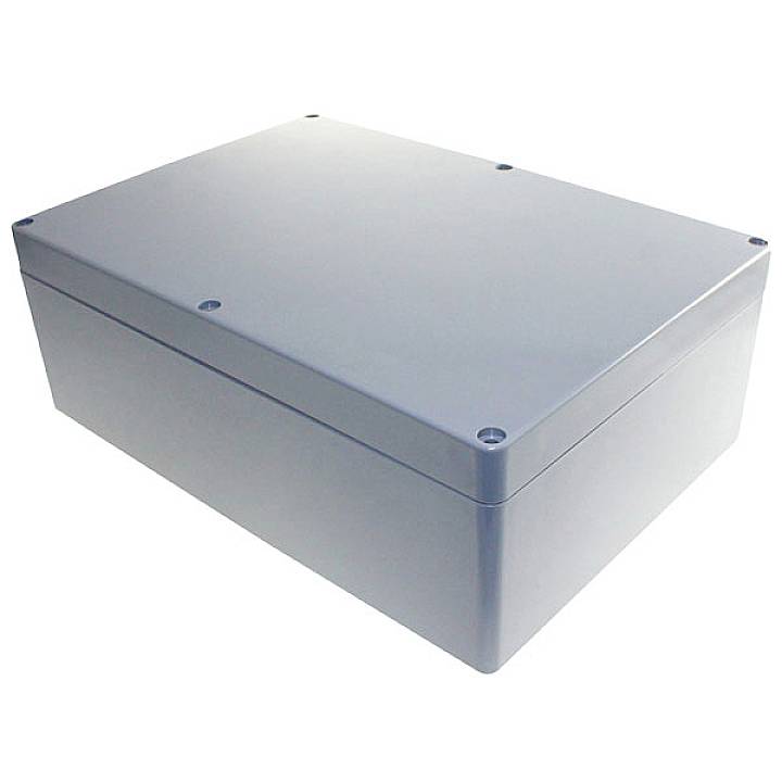 Un boîtier rectangulaire gris avec des vis aux coins, souvent utilisé pour le rangement sécurisé de composants électriques ou techniques.