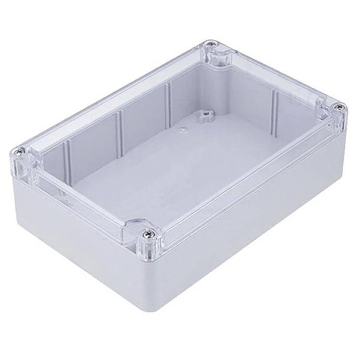 Une boîte en plastique grise, rectangulaire, avec un couvercle transparent, adaptée aux boîtiers électroniques, présentée sur un fond blanc.