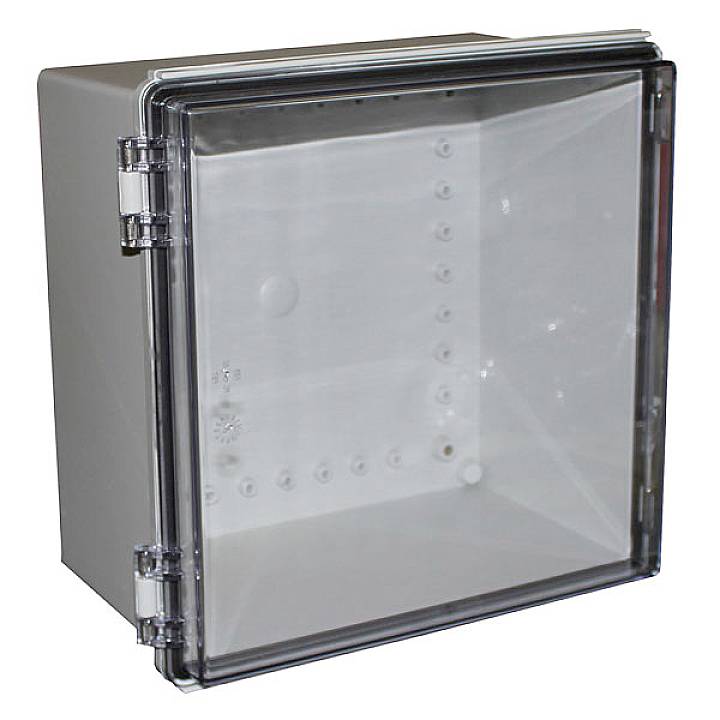 Un boîtier en plastique transparent et vide avec un couvercle à charnières. Adapté pour protéger ou stocker des composants électroniques.