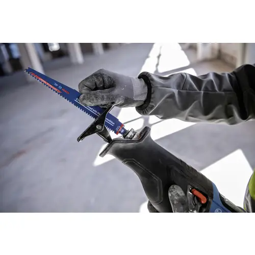 Bosch Professional GSA 18V-28 Scie sabre sans fil 06016C0000 brushless, sans batterie 1100 W 18 V Bosch Professional GSA 18V-28 Scie sabre sans fil 06016C0000 brushless, sans batterie 1100 W 18 V