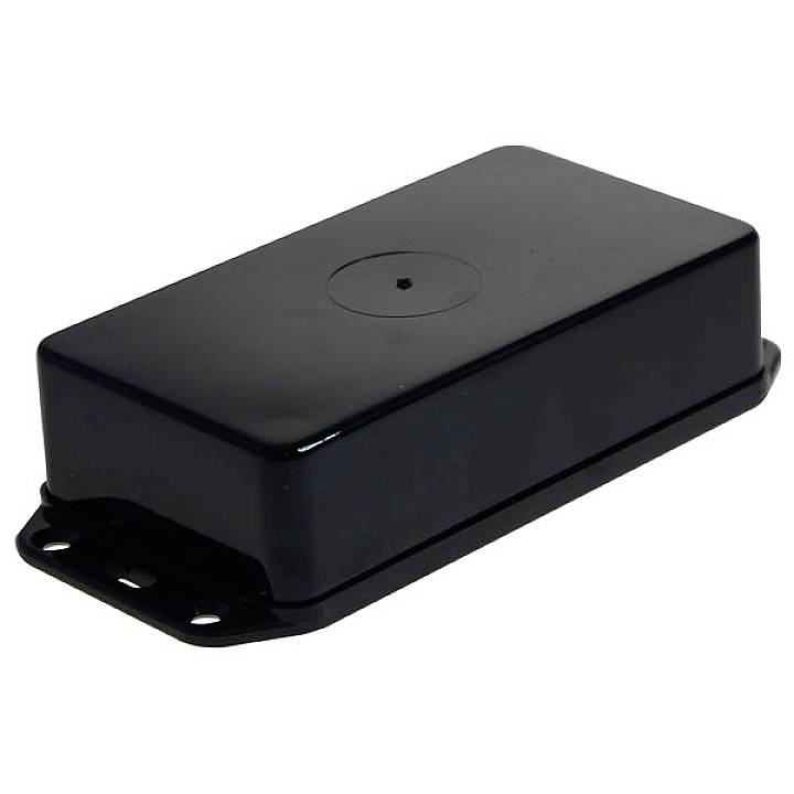 Boîtier noir rectangulaire à surface plate et coins arrondis.
