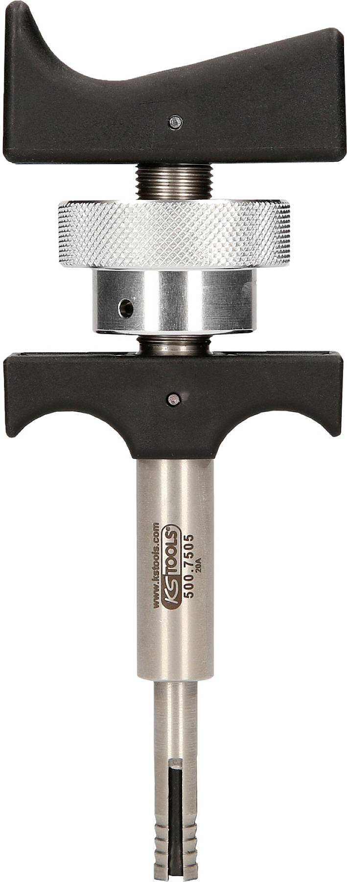 Un étau avec une poignée rotative et des mâchoires en métal, utilisé pour maintenir et ajuster précisément des outils ou des pièces de travail.