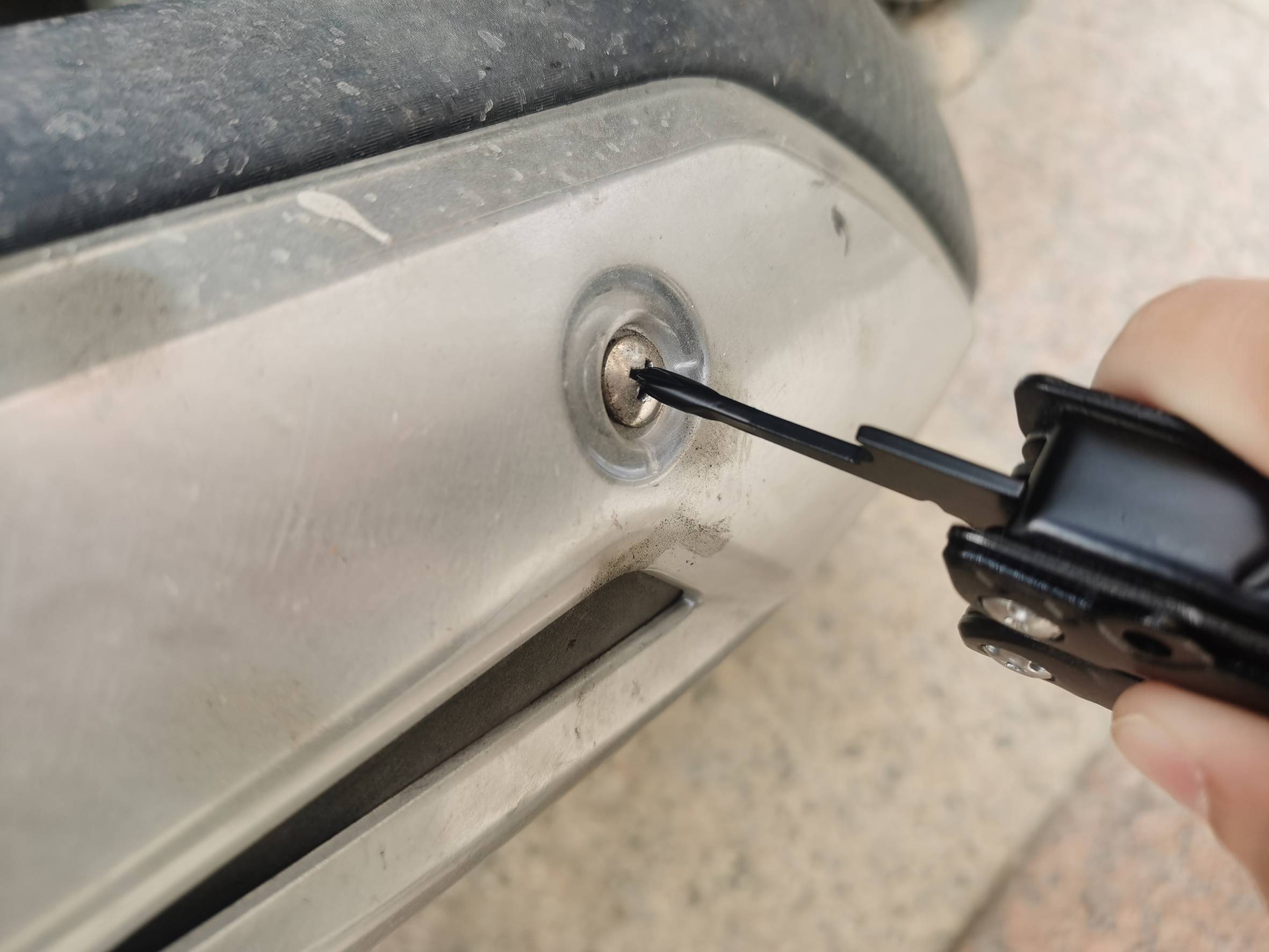 Brilliant Tools BT100903 BT100903 Couteau multifonction