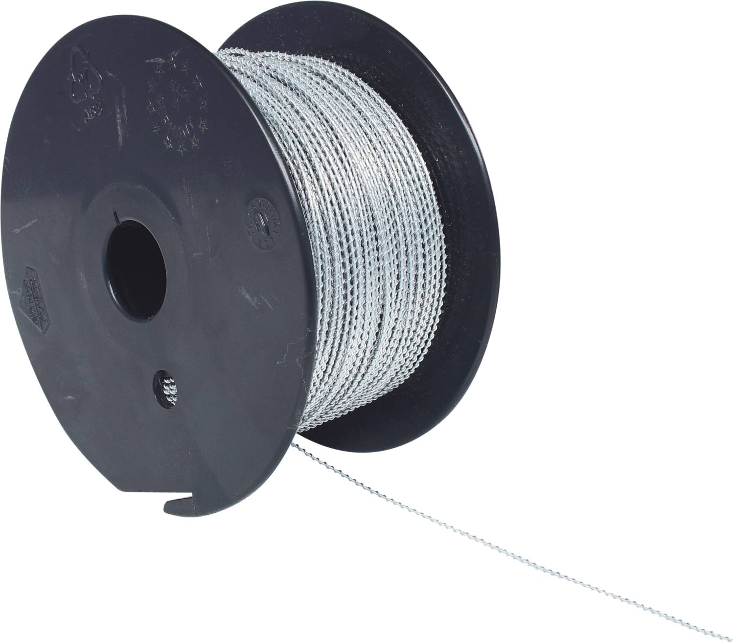 Bobine de fil de fer barbelé. Le fil se déroule d'une bobine en plastique noir.