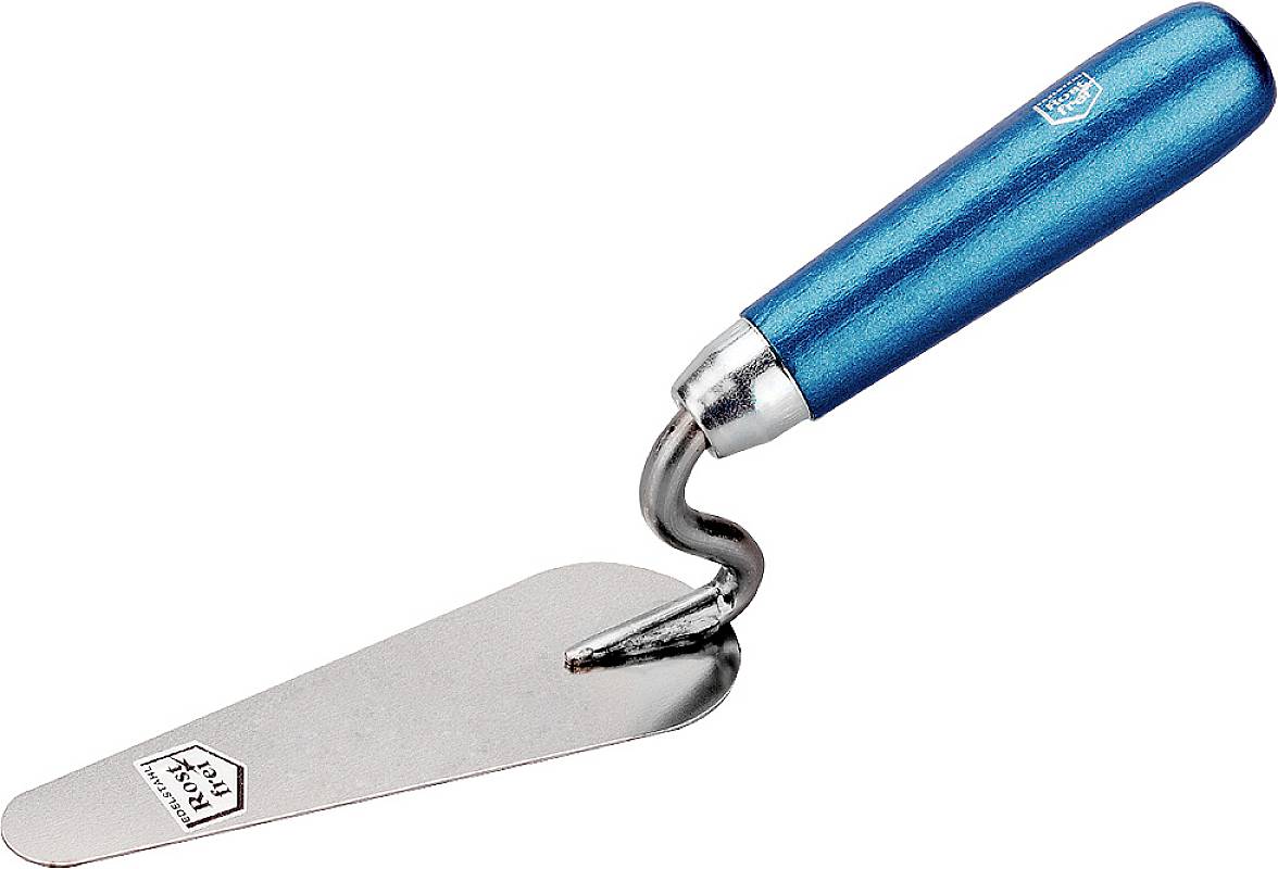 Une spatule argentée avec un manche bleu, utilisée pour lisser des matériaux ou appliquer du plâtre dans le domaine de la construction.