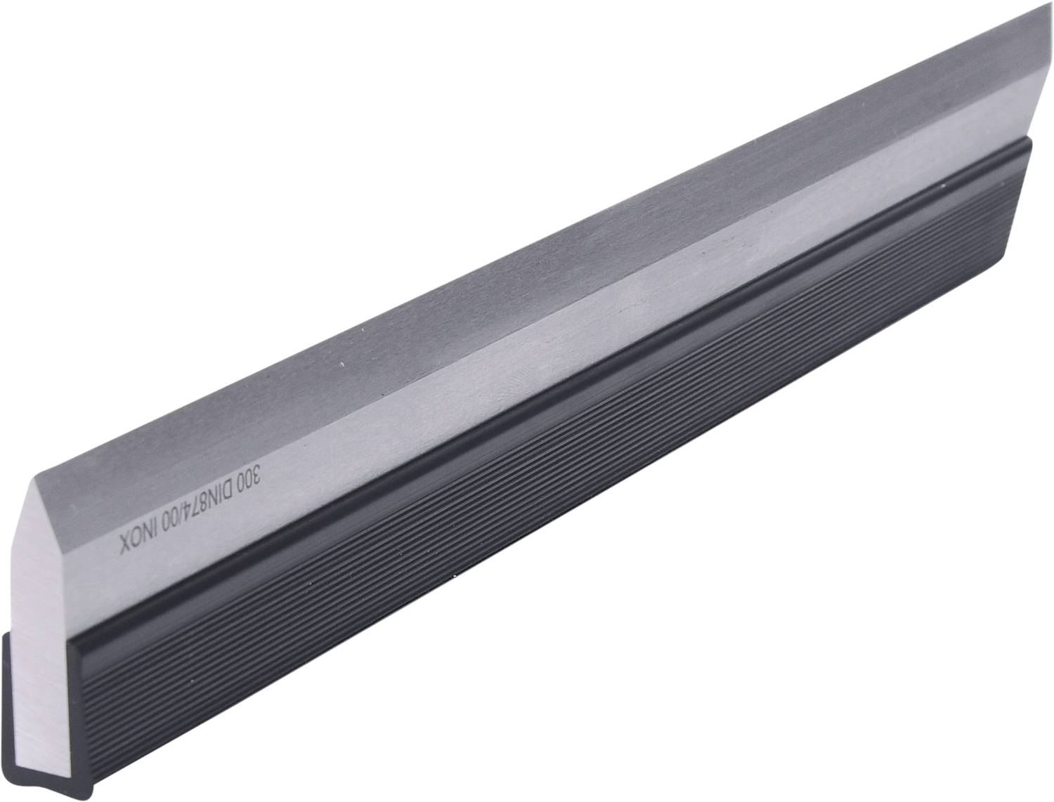 Grattoir en métal avec manche strié et lame lisse, utilisé pour enlever les résidus sur des surfaces planes.