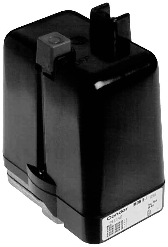 Un interrupteur de pression noir pour compresseurs de la marque Condor, modèle MDR 5, portant l'inscription 'AUS' sur un bouton.