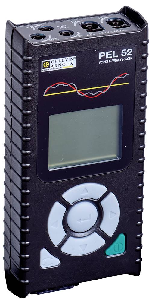 Un enregistreur portable d'énergie et de performance (modèle PEL 52) avec écran et boutons de commande sur la face avant, compact et maniable.