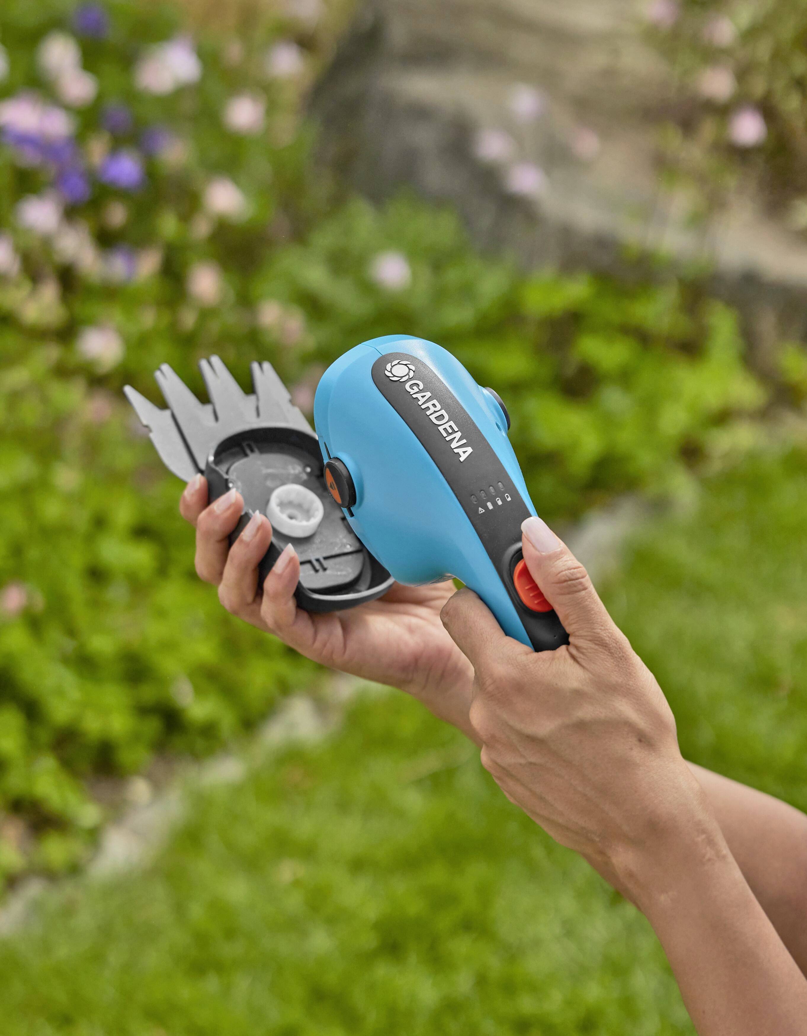 GARDENA 09884-20 ClassicCut Li sans fil Cisaille à gazon Li-Ion