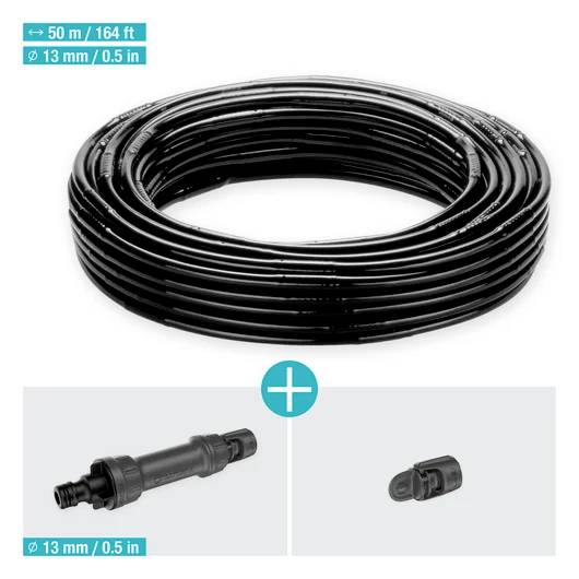 Tuyau d'irrigation 50 m / 164 ft, 13 mm / 0,5 po enroulé au-dessus des images d'un connecteur et d'un bouchon d'extrémité pour le tuyau.